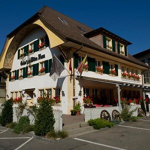 Hôtel Gasthof Zum Wilden Mann à Aarwangen Exterior photo